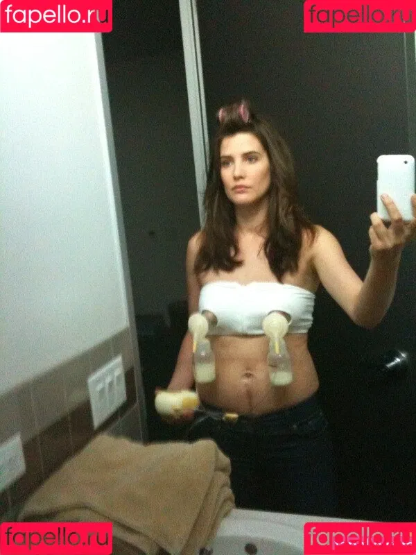 Cobie Smulders / CobieSmulders Onlyfans Photo Gallery 