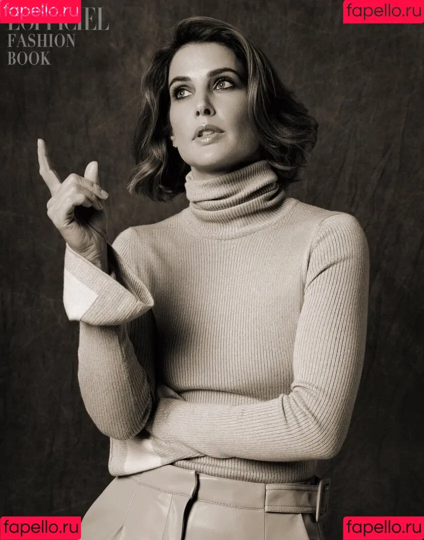 Cobie Smulders / CobieSmulders Onlyfans Photo Gallery 