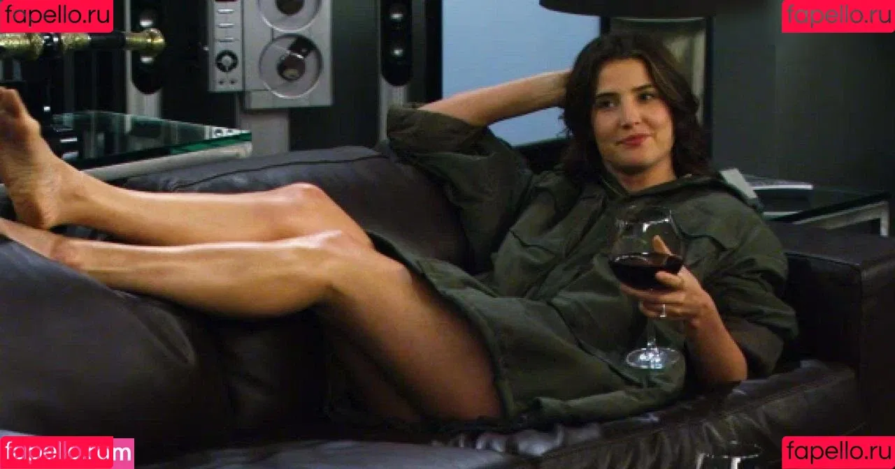 Cobie Smulders / CobieSmulders Onlyfans Photo Gallery 
