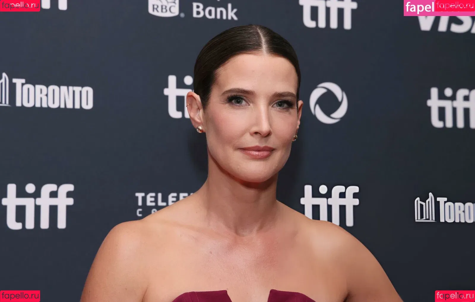 Cobie Smulders / CobieSmulders Onlyfans Photo Gallery 