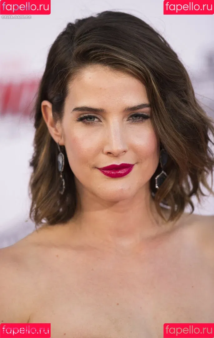 Cobie Smulders / CobieSmulders Onlyfans Photo Gallery 
