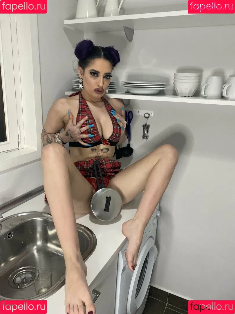 imkkleeo / kleopwtrx Onlyfans Photo Gallery 