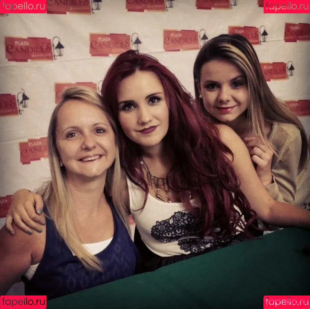 Dulce Maria / dulcemar19 / dulcemaria Onlyfans Photo Gallery 