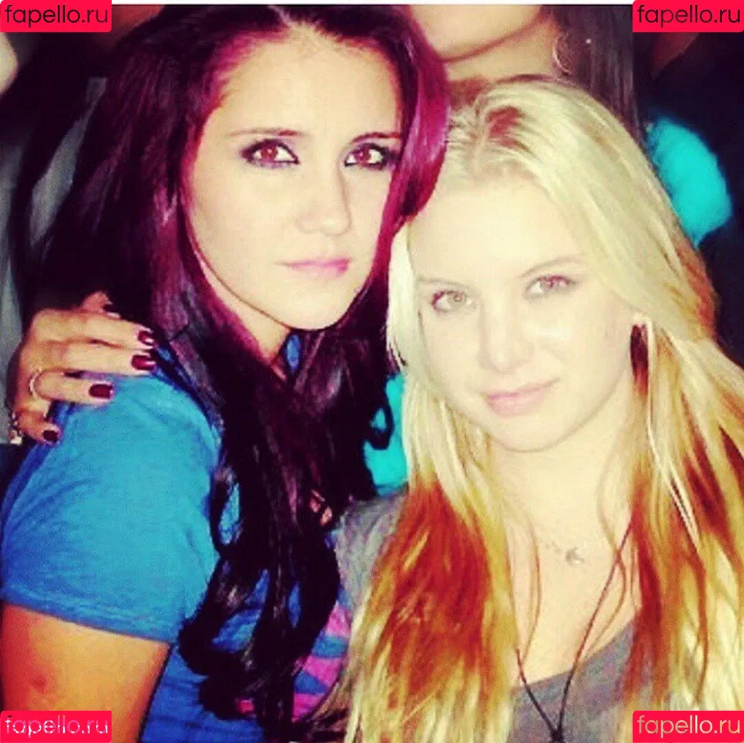Dulce Maria / dulcemar19 / dulcemaria Onlyfans Photo Gallery 