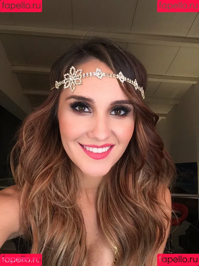 Dulce Maria / dulcemar19 / dulcemaria Onlyfans Photo Gallery 