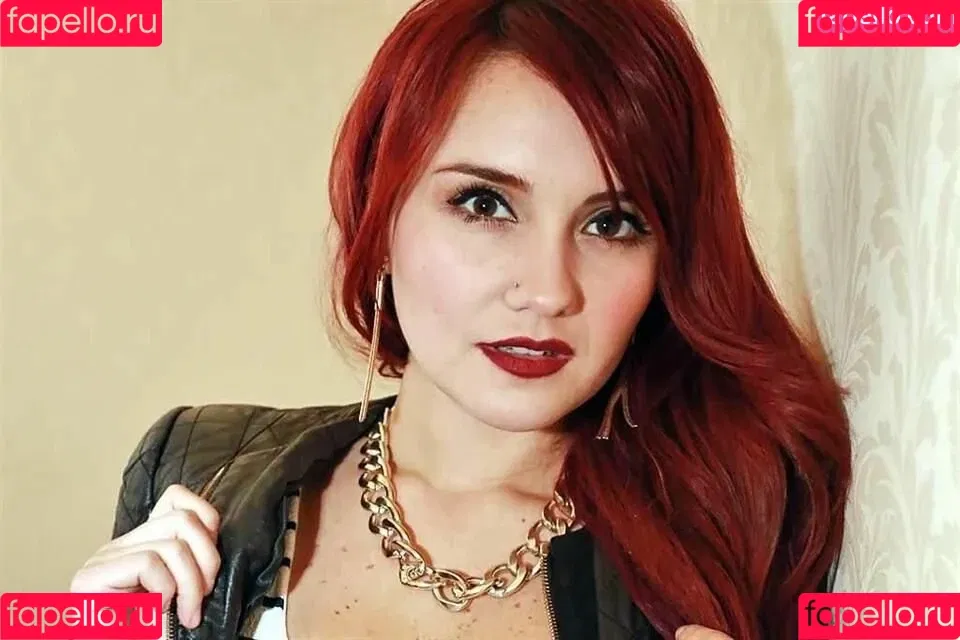 Dulce Maria / dulcemar19 / dulcemaria Onlyfans Photo Gallery 