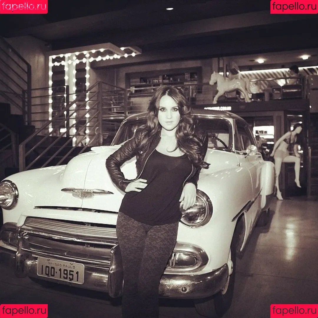 Dulce Maria / dulcemar19 / dulcemaria Onlyfans Photo Gallery 