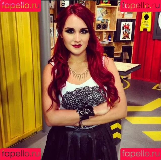 Dulce Maria / dulcemar19 / dulcemaria Onlyfans Photo Gallery 