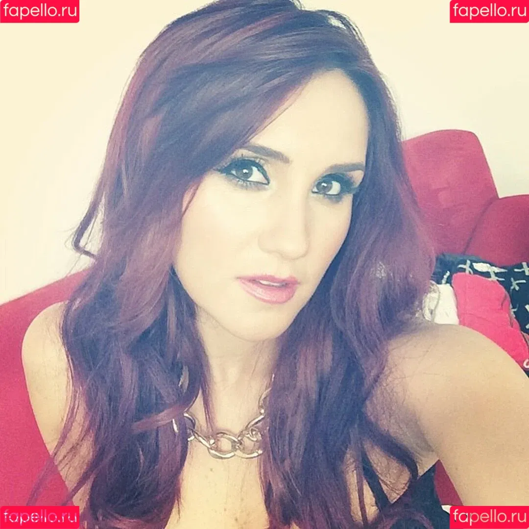 Dulce Maria / dulcemar19 / dulcemaria Onlyfans Photo Gallery 