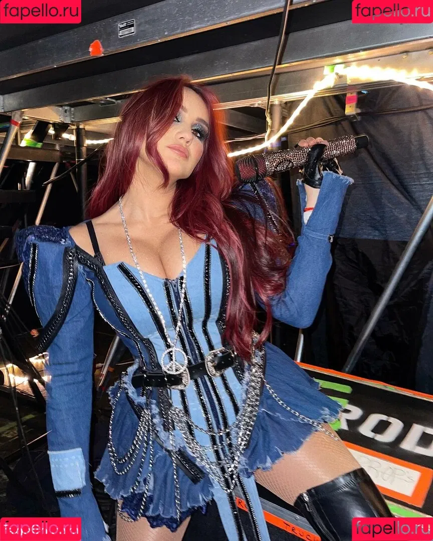 Dulce Maria / dulcemar19 / dulcemaria Onlyfans Photo Gallery 