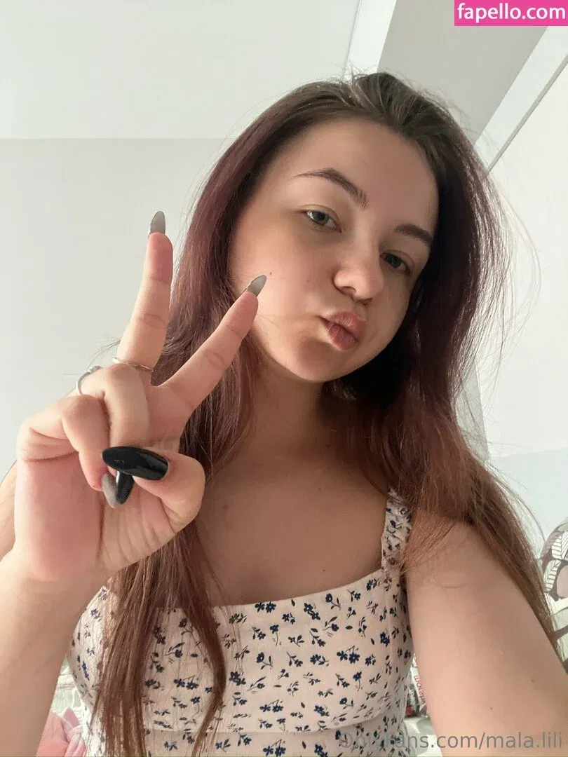 mala.lili / mali.and.lili Onlyfans Photo Gallery 