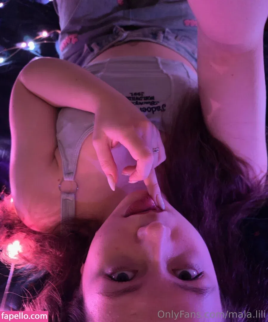 mala.lili / mali.and.lili Onlyfans Photo Gallery 