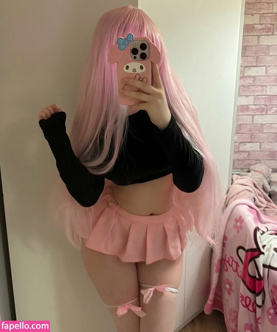 cassiebrookes90 / cupckef / julia Onlyfans Photo Gallery 