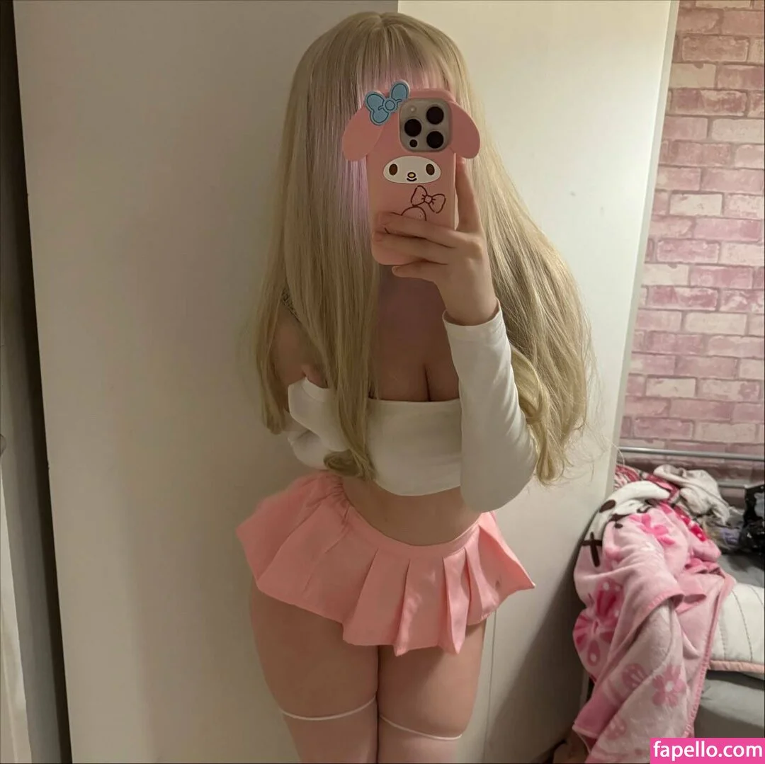 cassiebrookes90 / cupckef / julia Onlyfans Photo Gallery 