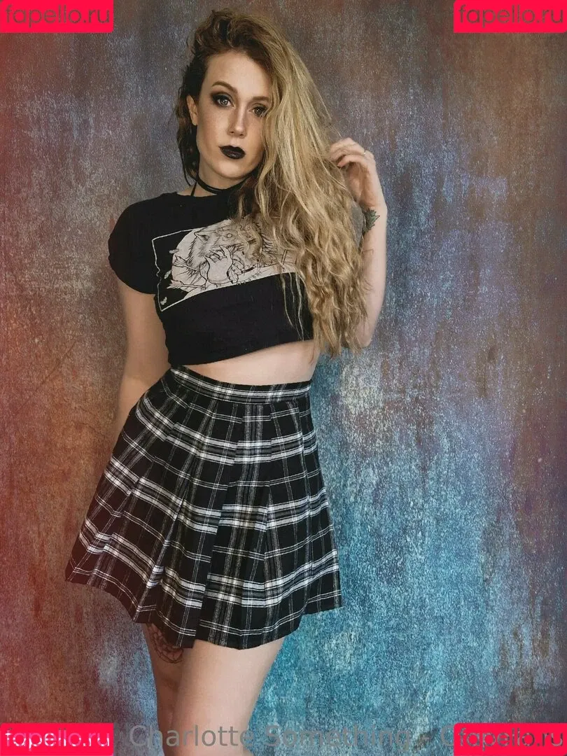 Charlotte Something / charlottesomething / charsomething Onlyfans Photo Gallery 
