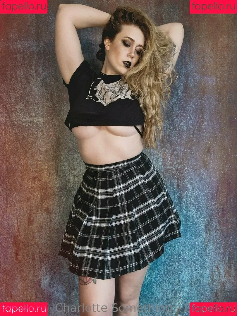 Charlotte Something / charlottesomething / charsomething Onlyfans Photo Gallery 