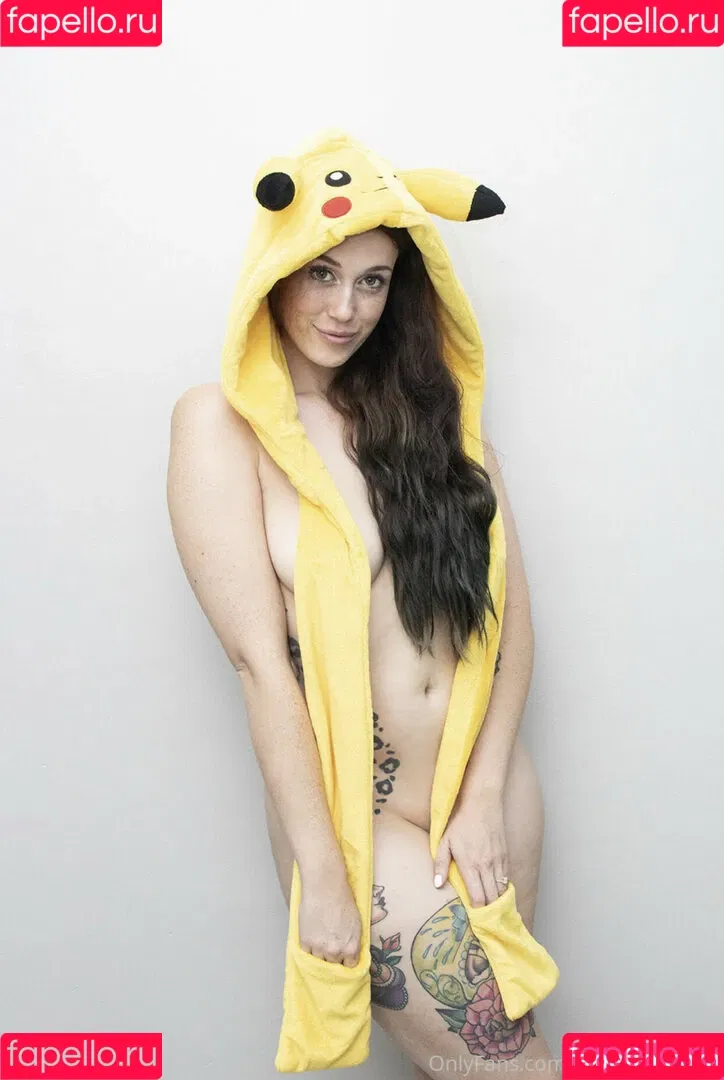 Charlotte Something / charlottesomething / charsomething Onlyfans Photo Gallery 