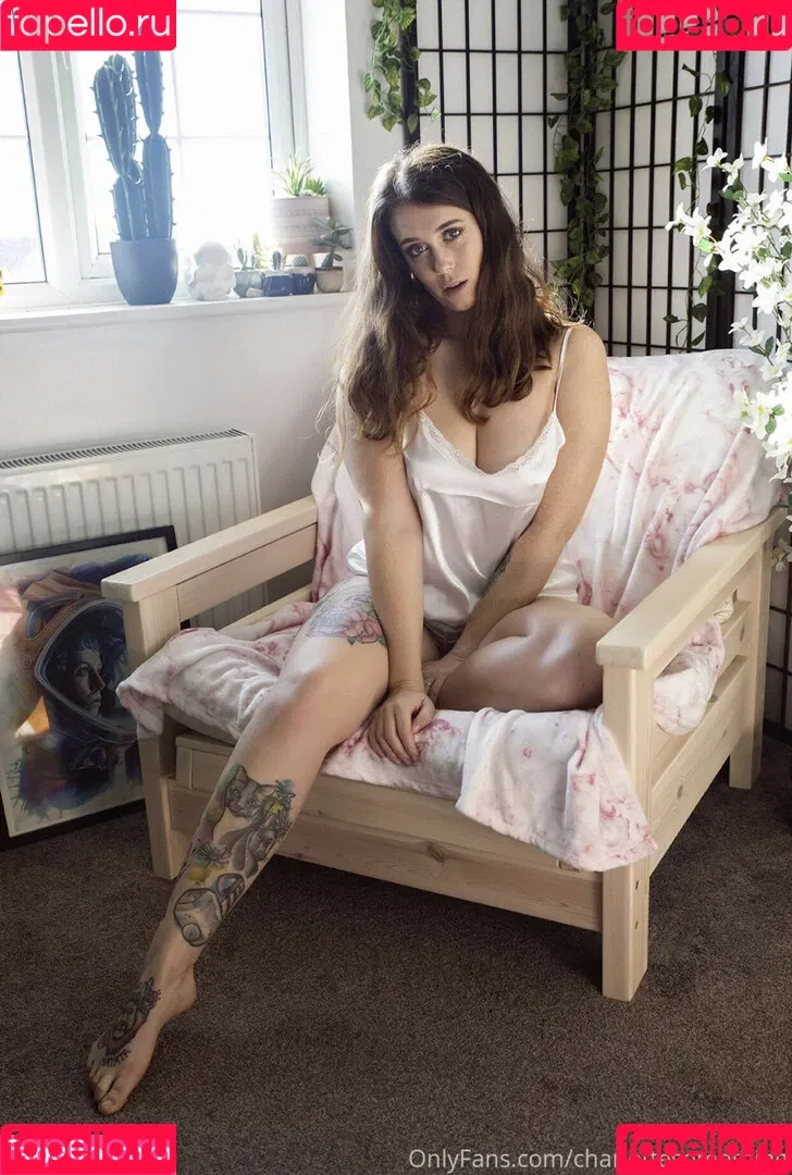 Charlotte Something / charlottesomething / charsomething Onlyfans Photo Gallery 