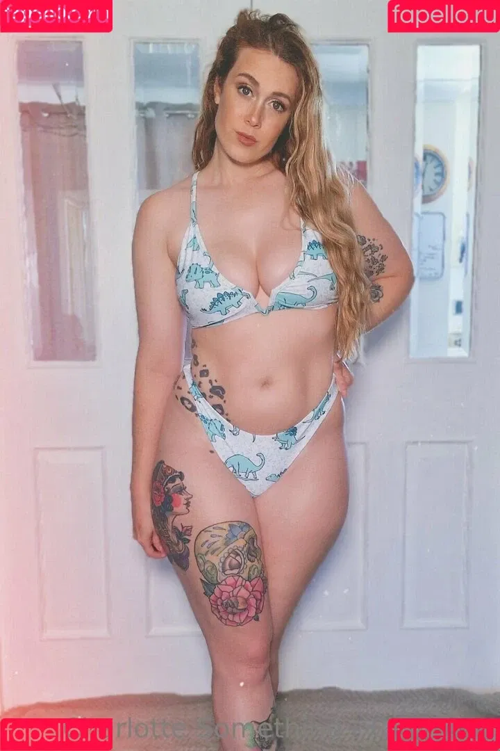 Charlotte Something / charlottesomething / charsomething Onlyfans Photo Gallery 