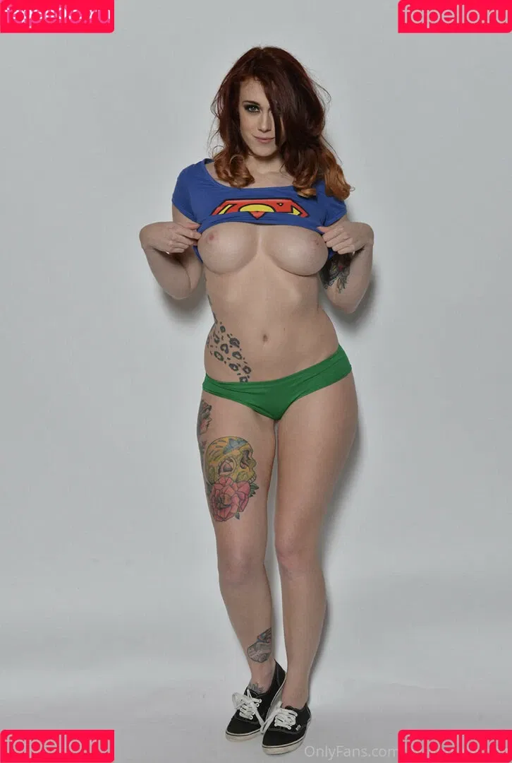 Charlotte Something / charlottesomething / charsomething Onlyfans Photo Gallery 