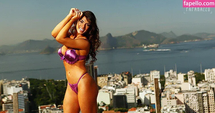 Nicole Bahls / https: / nicolebahls Onlyfans Photo Gallery 