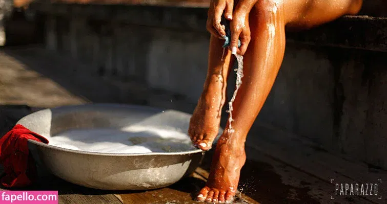 Nicole Bahls / https: / nicolebahls Onlyfans Photo Gallery 