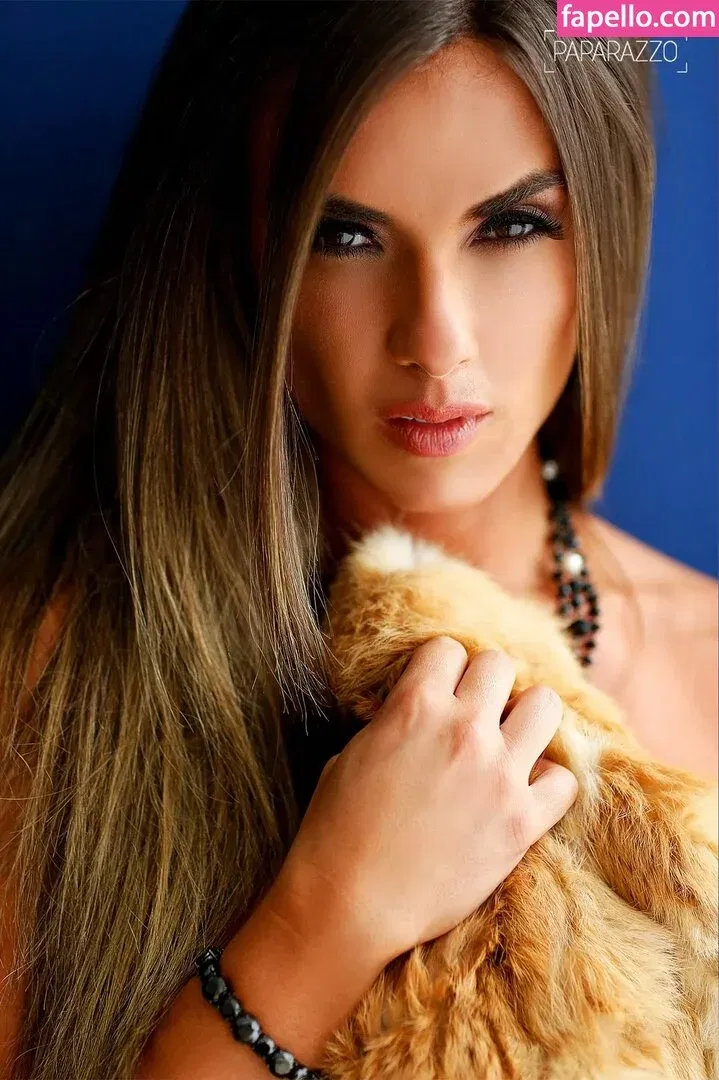 Nicole Bahls / https: / nicolebahls Onlyfans Photo Gallery 