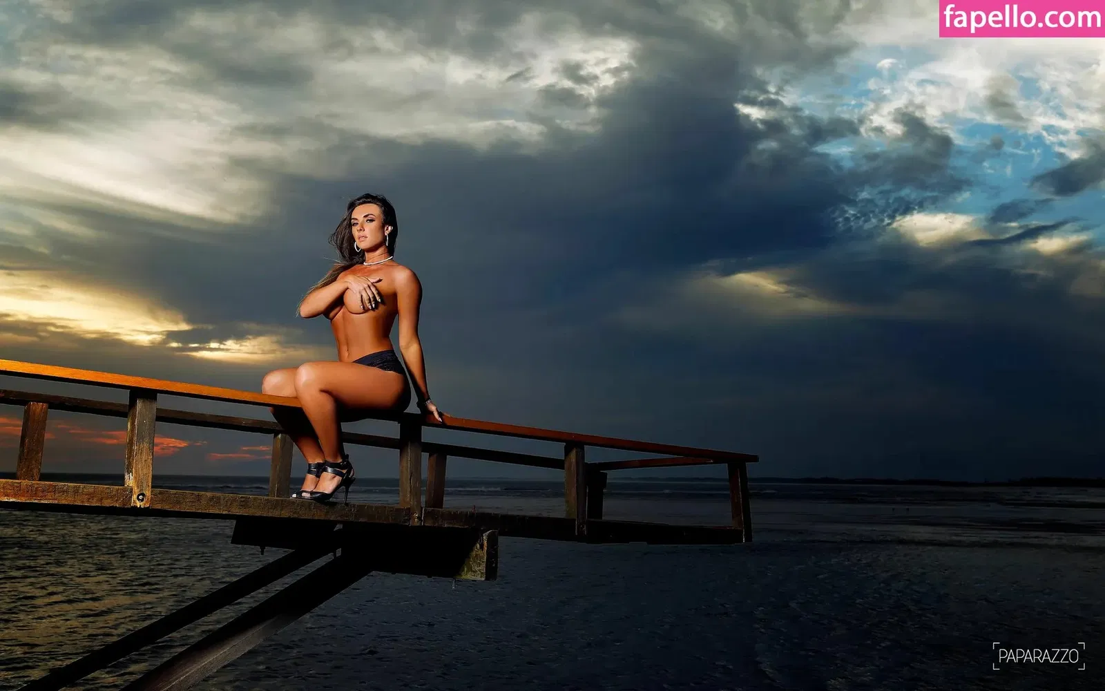 Nicole Bahls / https: / nicolebahls Onlyfans Photo Gallery 