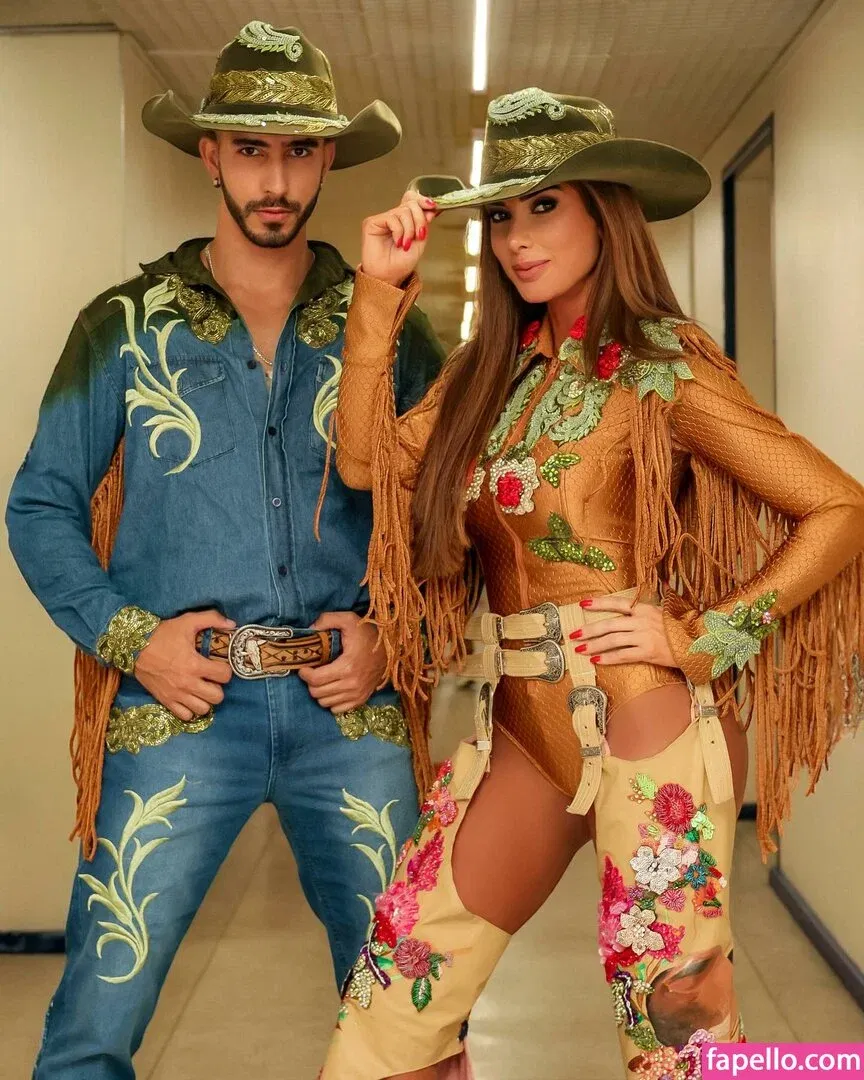 Nicole Bahls / https: / nicolebahls Onlyfans Photo Gallery 