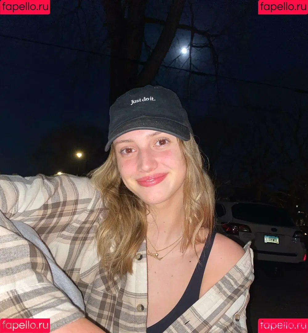 Anna Smrek / anna_smrekk / annasmrek Onlyfans Photo Gallery 