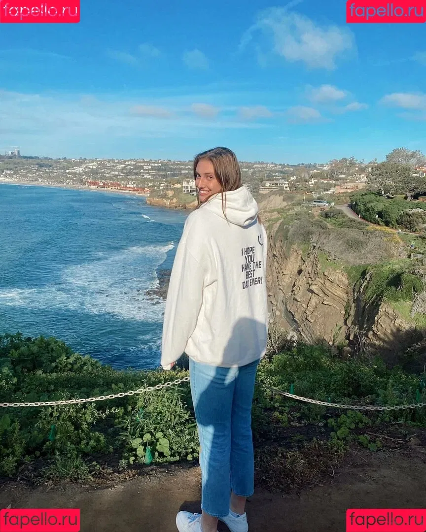 Anna Smrek / anna_smrekk / annasmrek Onlyfans Photo Gallery 