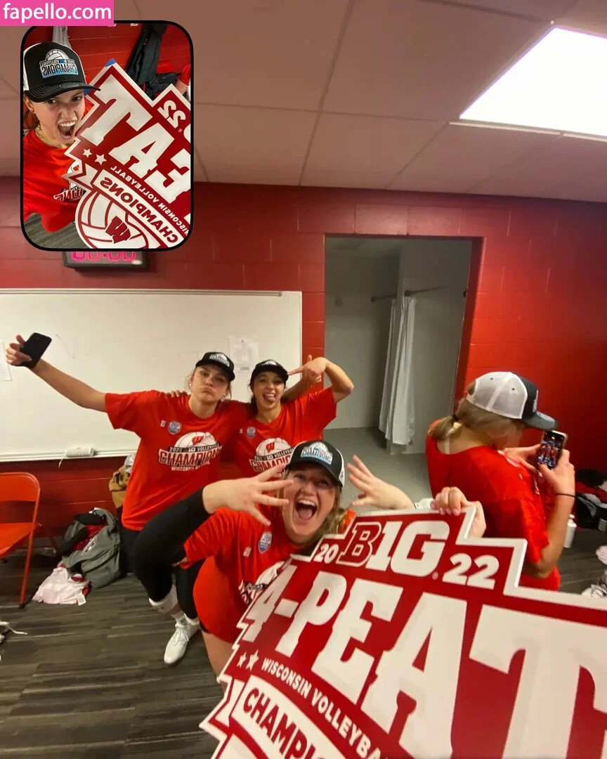 Anna Smrek / anna_smrekk / annasmrek Onlyfans Photo Gallery 