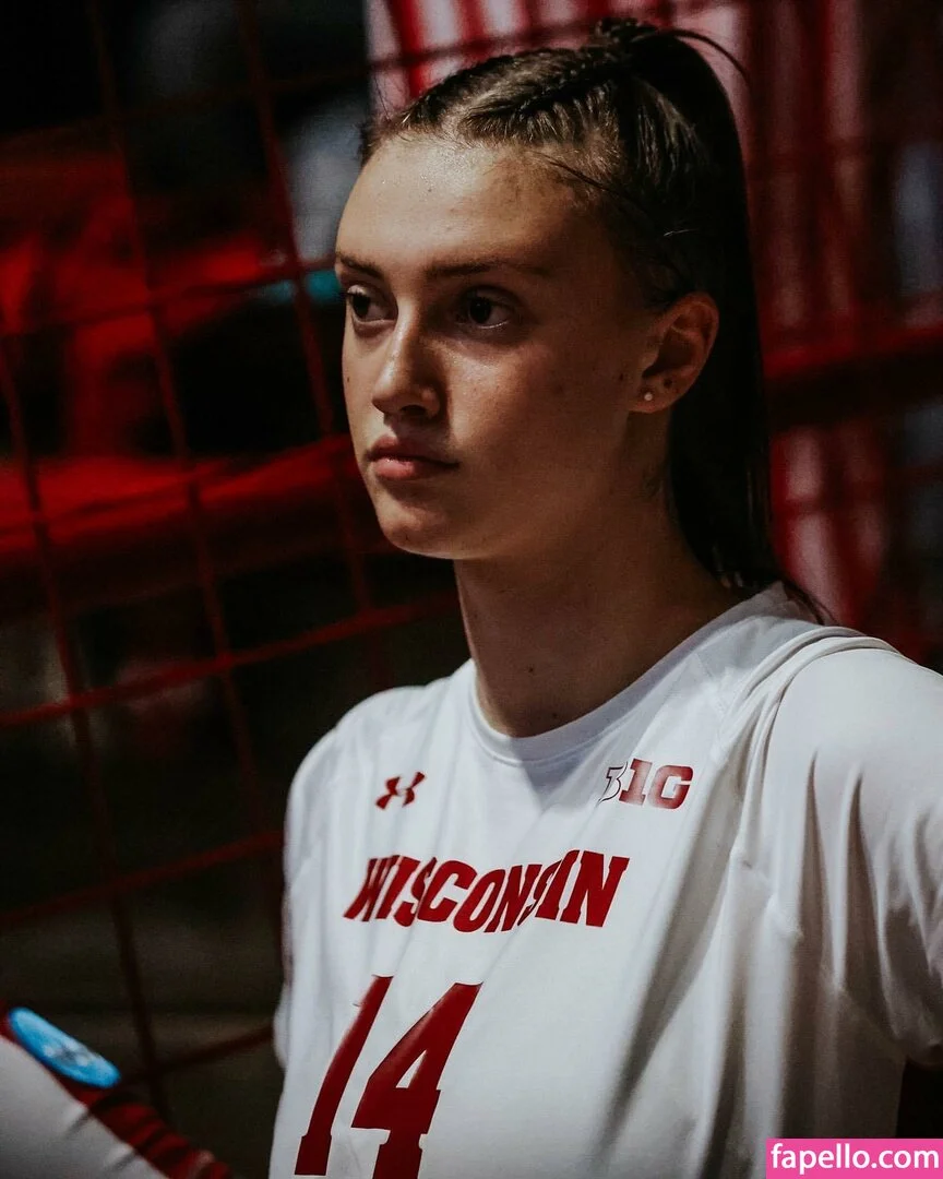 Anna Smrek / anna_smrekk / annasmrek Onlyfans Photo Gallery 