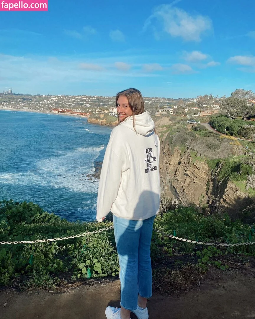 Anna Smrek / anna_smrekk / annasmrek Onlyfans Photo Gallery 