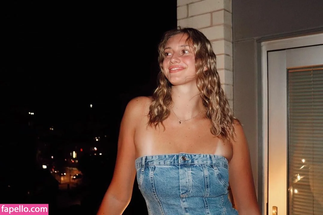 Anna Smrek / anna_smrekk / annasmrek Onlyfans Photo Gallery 