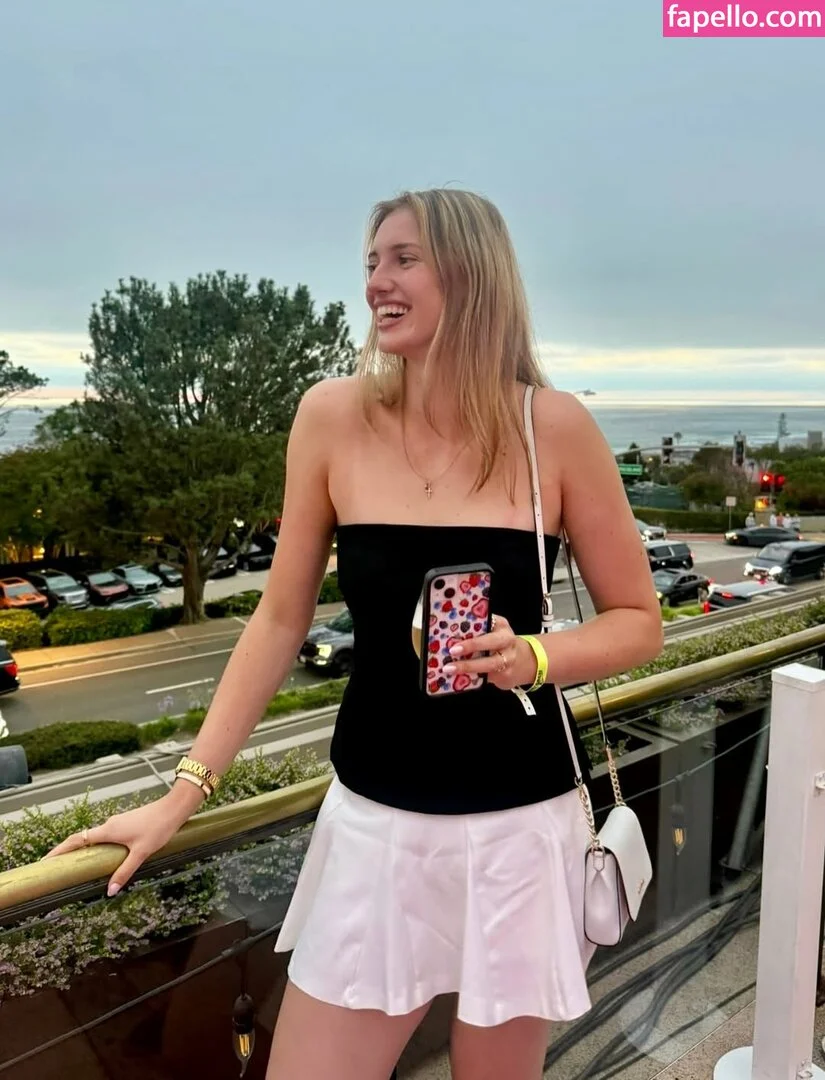 Anna Smrek / anna_smrekk / annasmrek Onlyfans Photo Gallery 