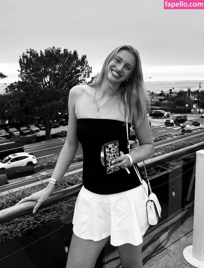 Anna Smrek / anna_smrekk / annasmrek Onlyfans Photo Gallery 