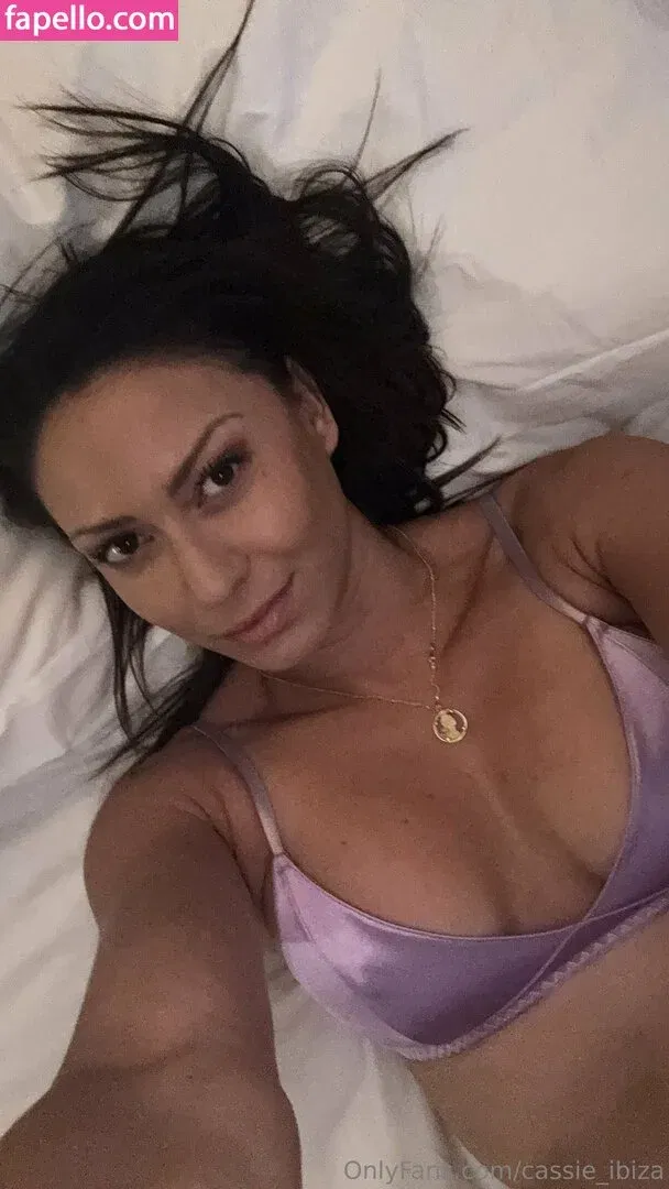 Cassie Del Isla / cassie_ibiza / cassiedelisla2.0 Onlyfans Photo Gallery 