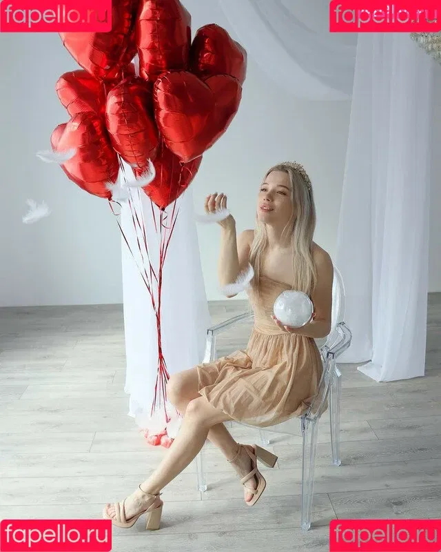Rare_ / Rare_tori / Viktoriy D / Viktoriya Redroyz / https: Onlyfans Photo Gallery 