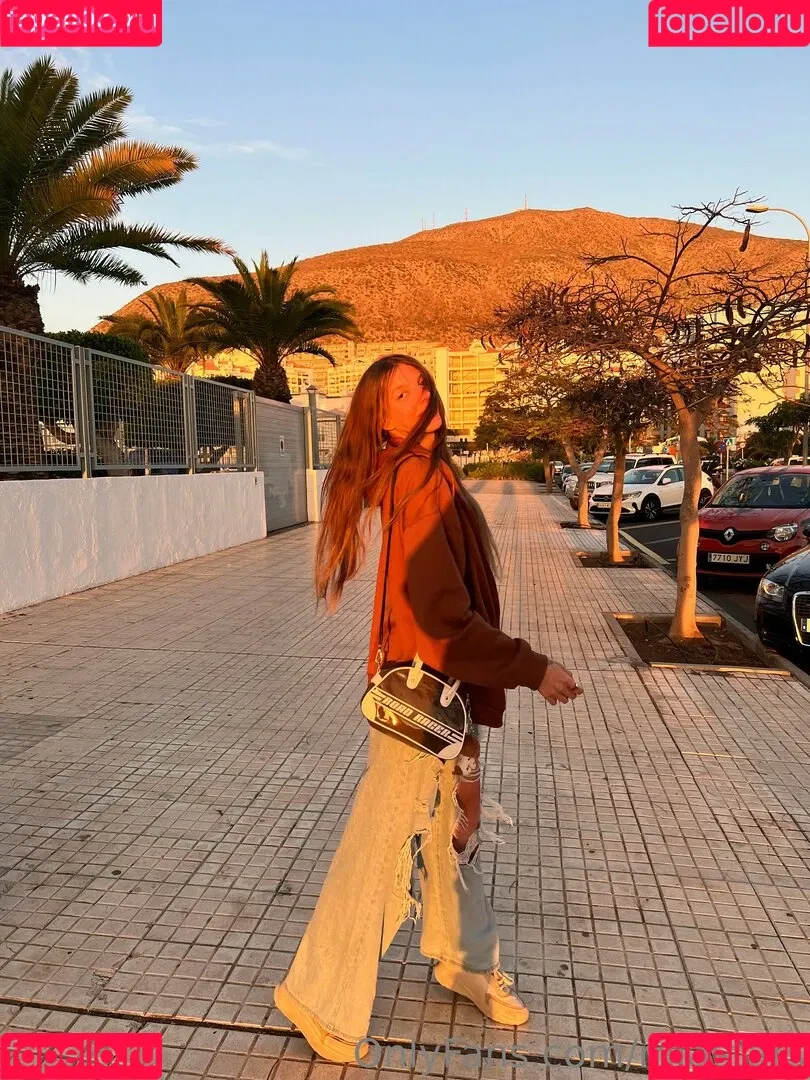 LyyMia / Miadelor / mia_stars_ / mia_stars__ / miastars / miastarsvip Onlyfans Photo Gallery 