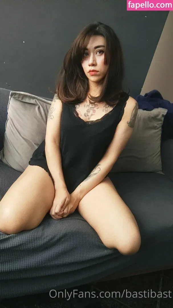 Basti / basti_rap_channel / bastibast Onlyfans Photo Gallery 