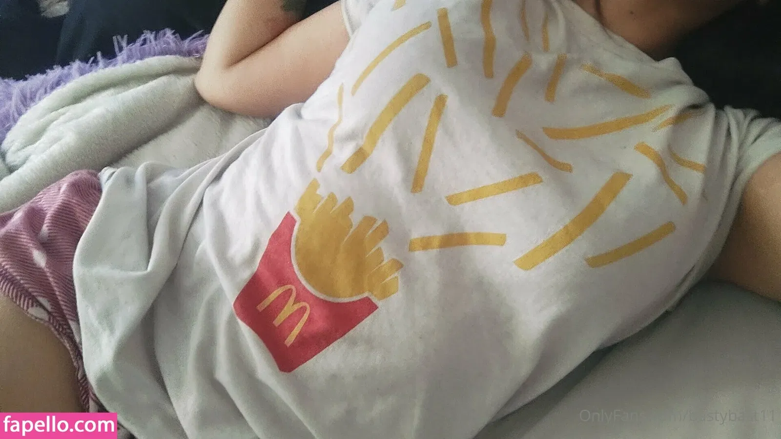 Basti / basti_rap_channel / bastibast Onlyfans Photo Gallery 