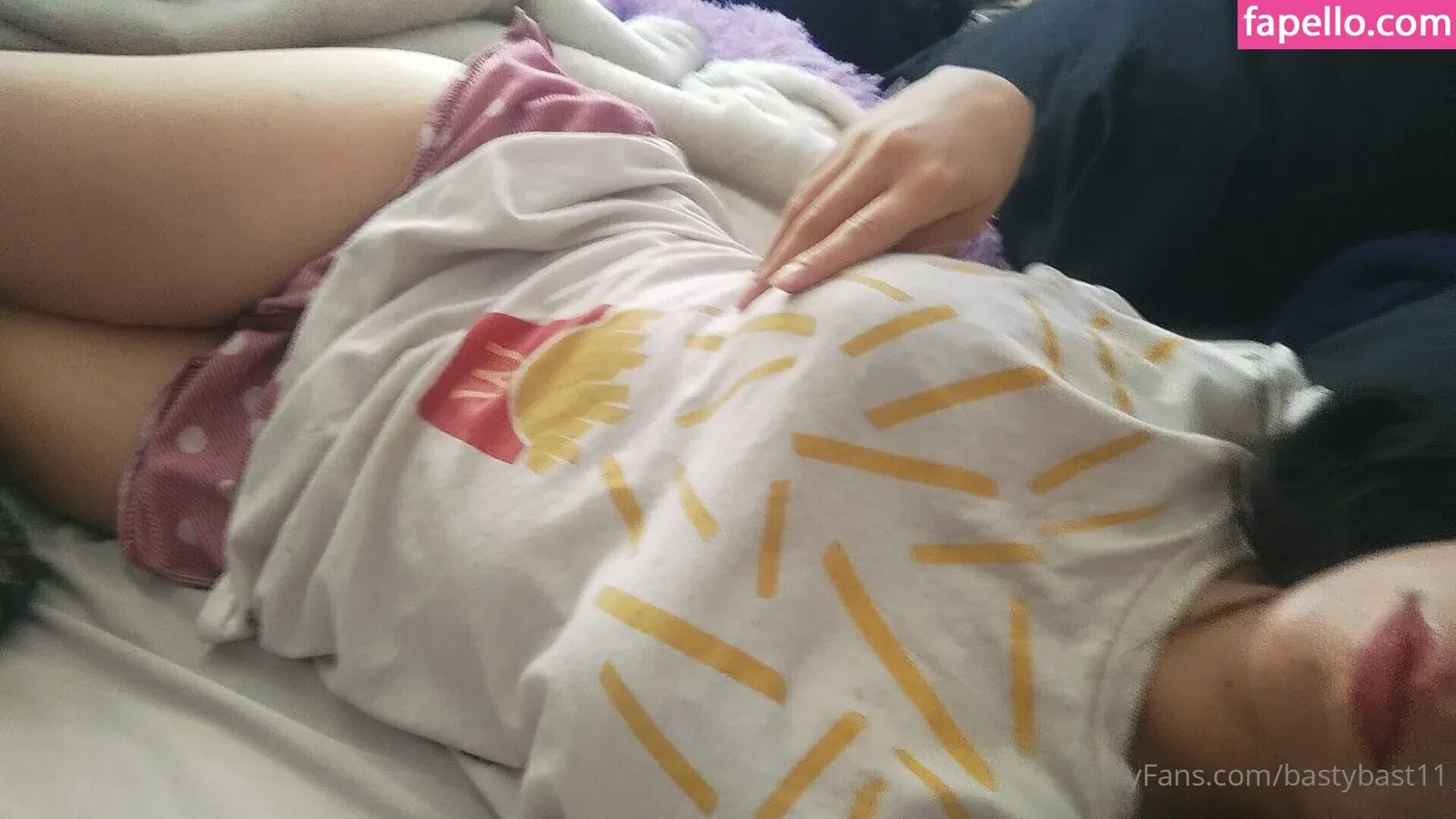 Basti / basti_rap_channel / bastibast Onlyfans Photo Gallery 