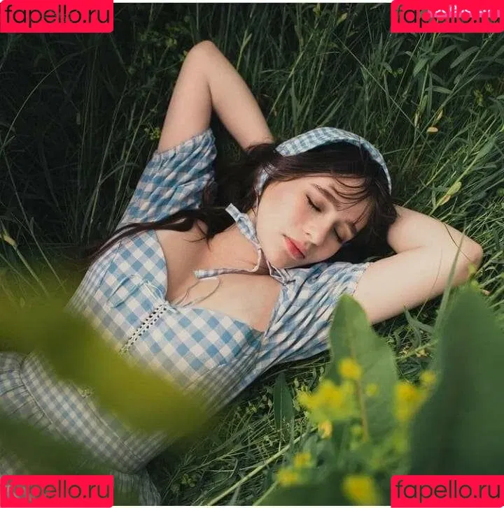 Malina Weissman / malinaweissman Onlyfans Photo Gallery 