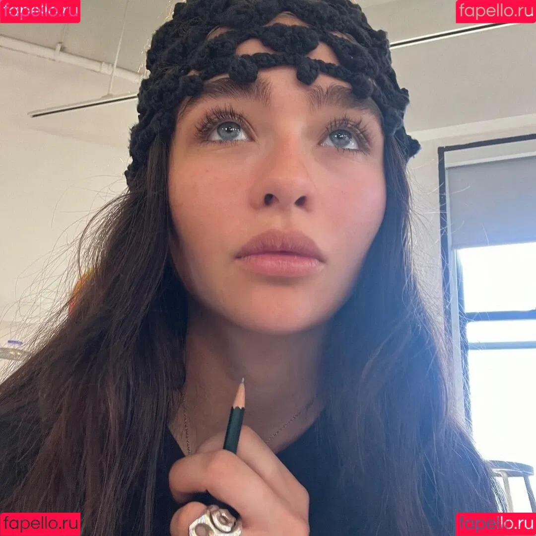Malina Weissman / malinaweissman Onlyfans Photo Gallery 