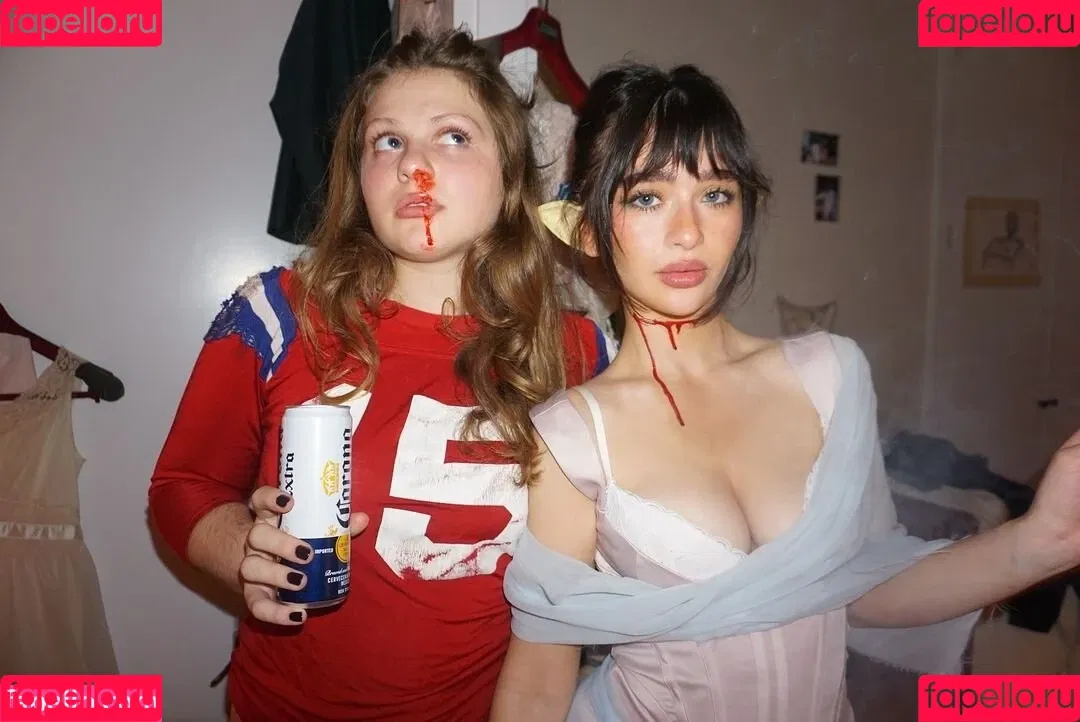Malina Weissman / malinaweissman Onlyfans Photo Gallery 