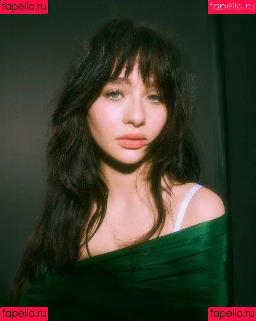 Malina Weissman / malinaweissman Onlyfans Photo Gallery 