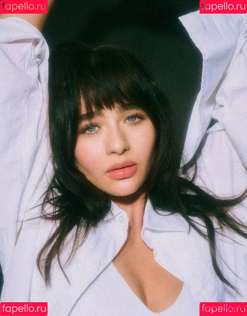 Malina Weissman / malinaweissman Onlyfans Photo Gallery 