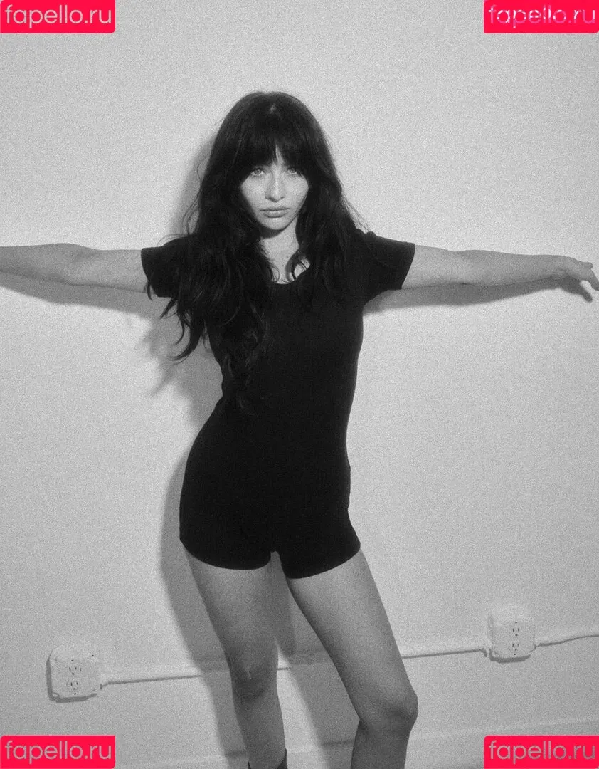 Malina Weissman / malinaweissman Onlyfans Photo Gallery 