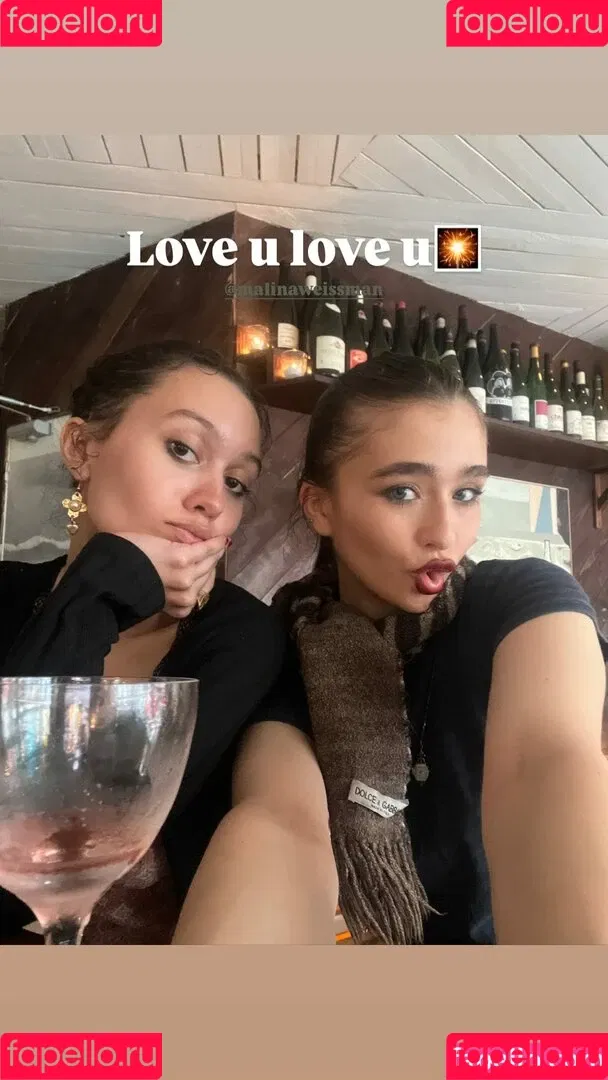 Malina Weissman / malinaweissman Onlyfans Photo Gallery 